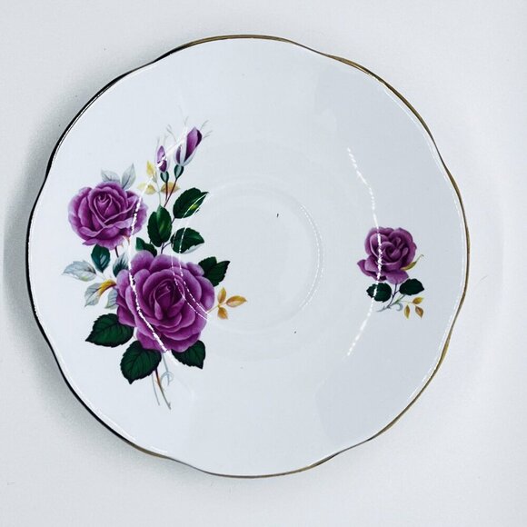 Vintage Bone China Tea Cup and Saucer - Picture 8 of 11